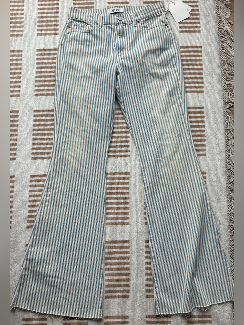 ETICA NINA JEANS